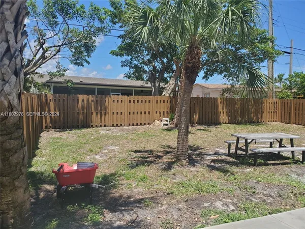 $2,850 | 831 Southwest 14th Court, Deerfield Beach, FL 33441