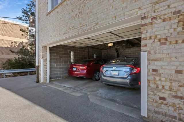 $249,900 | 601 Ridge Road, Unit 202, Wilmette, IL 60091