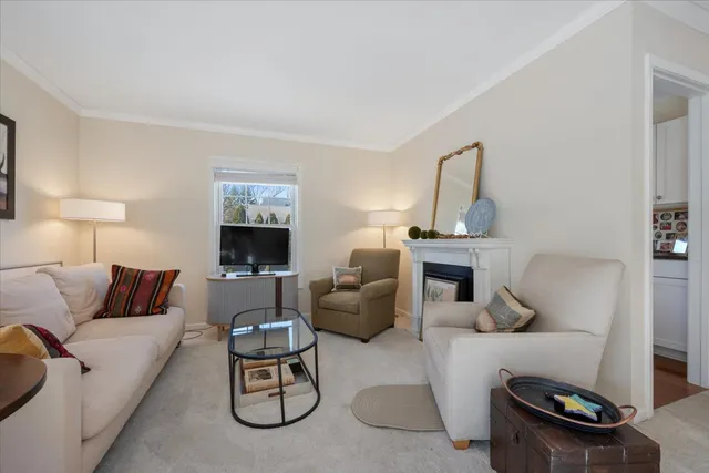 $249,900 | 601 Ridge Road, Unit 202, Wilmette, IL 60091