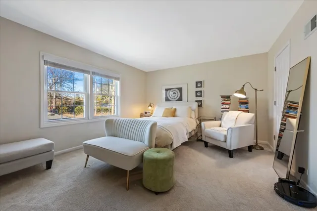 $249,900 | 601 Ridge Road, Unit 202, Wilmette, IL 60091