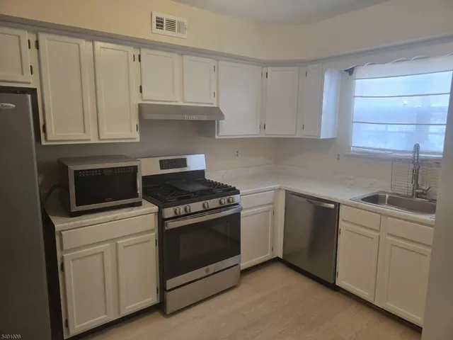 $2,900 | 754 Darlington Drive, Old Bridge, NJ 08857