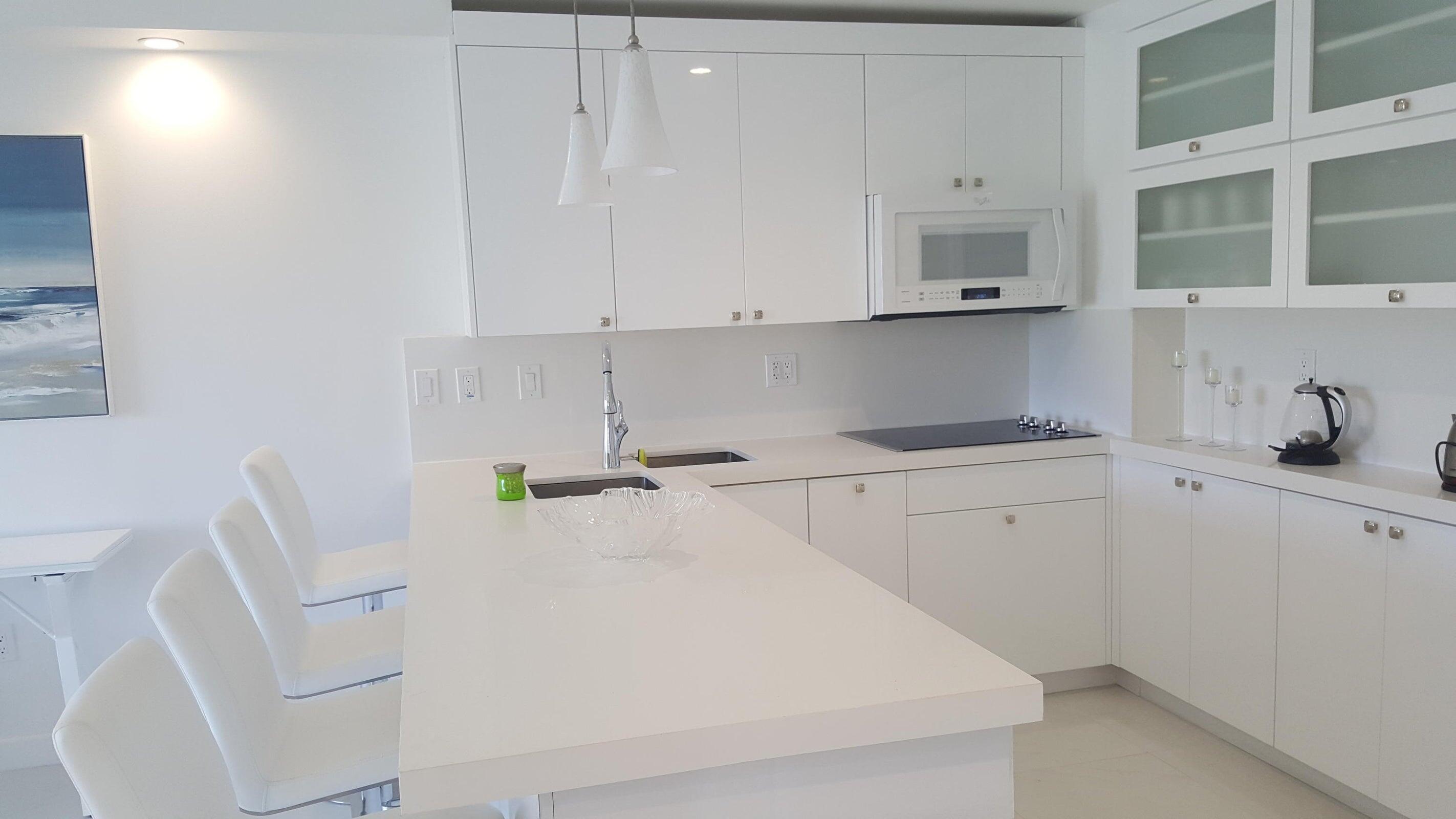 50 Southwest 3rd Avenue, Unit 5080 Boca Raton, FL 33432 - Photo 13 of 24 13. BCP 508F - Kitchen