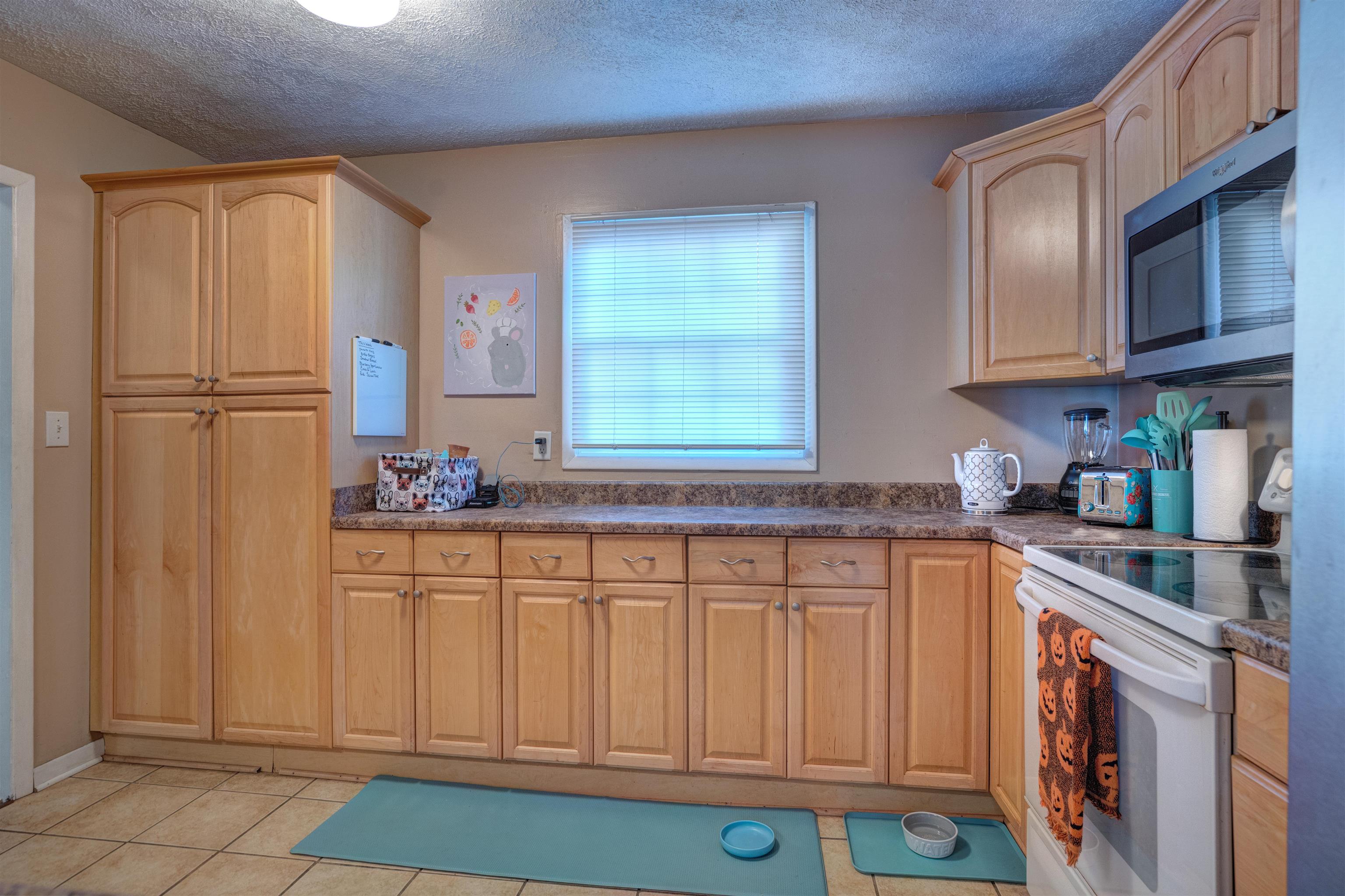 332 Loudon Road Blacksburg, VA 24060 - Photo 8 of 25 Gallery Image 8