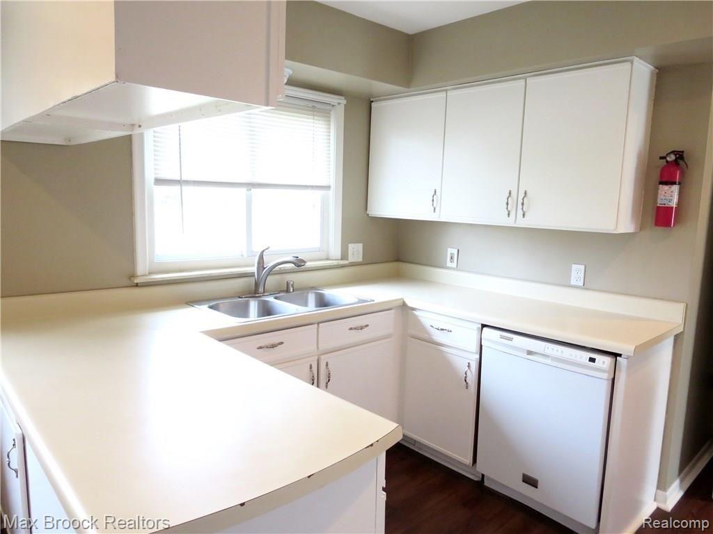 3625 Hazelton Avenue Rochester, MI 48307 - Photo 17 of 35