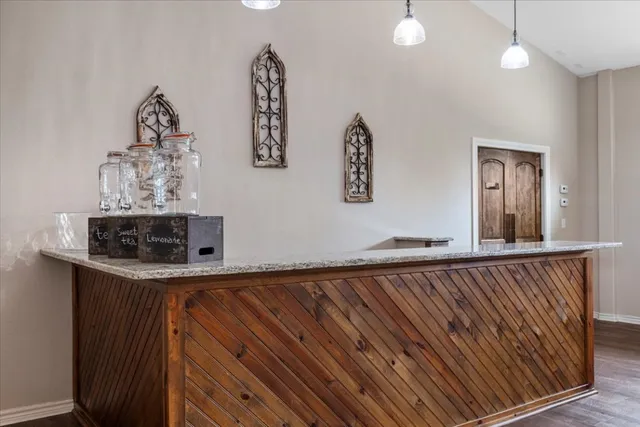 $1,225,000 | 178 Pine Tree Loop, Bastrop, TX 78602