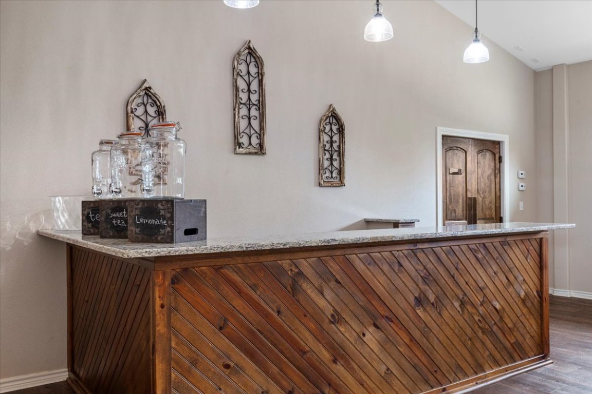 178 Pine Tree Loop Bastrop, TX 78602 - Photo 17 of 40