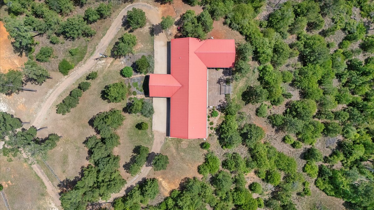 178 Pine Tree Loop Bastrop, TX 78602 - Photo 38 of 40