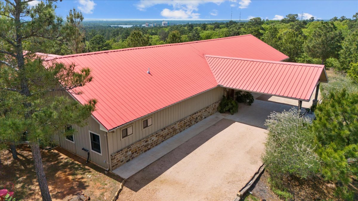 178 Pine Tree Loop Bastrop, TX 78602 - Photo 5 of 40