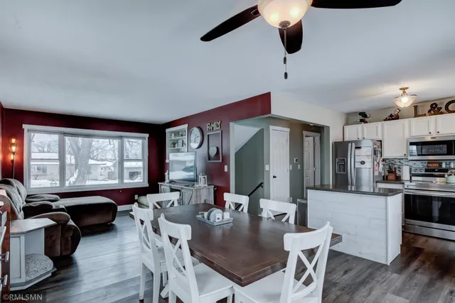 $250,000 | 2714 Blakeley Avenue, Eau Claire, WI 54701