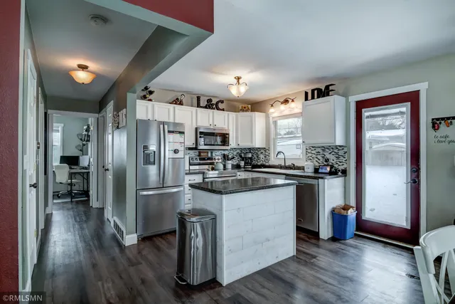 $250,000 | 2714 Blakeley Avenue, Eau Claire, WI 54701