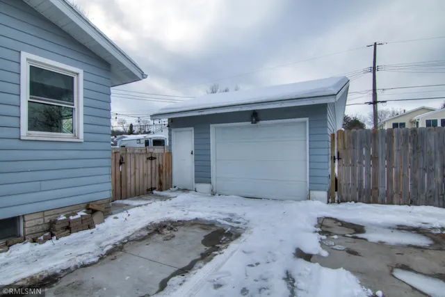 $250,000 | 2714 Blakeley Avenue, Eau Claire, WI 54701