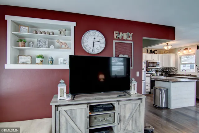 $250,000 | 2714 Blakeley Avenue, Eau Claire, WI 54701