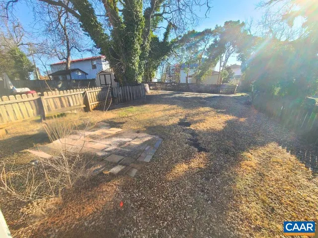 a view of yard with trees