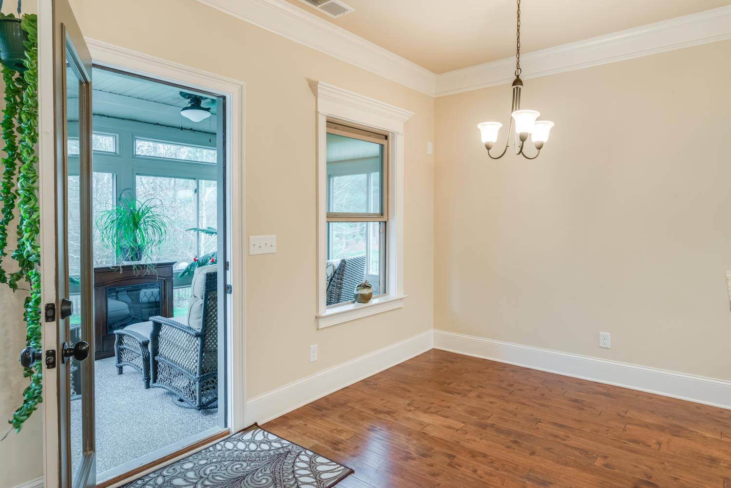 1748 Ritz Way Soddy Daisy, TN 37379 - Photo 11 of 40 1748_Ritz_Way_17
