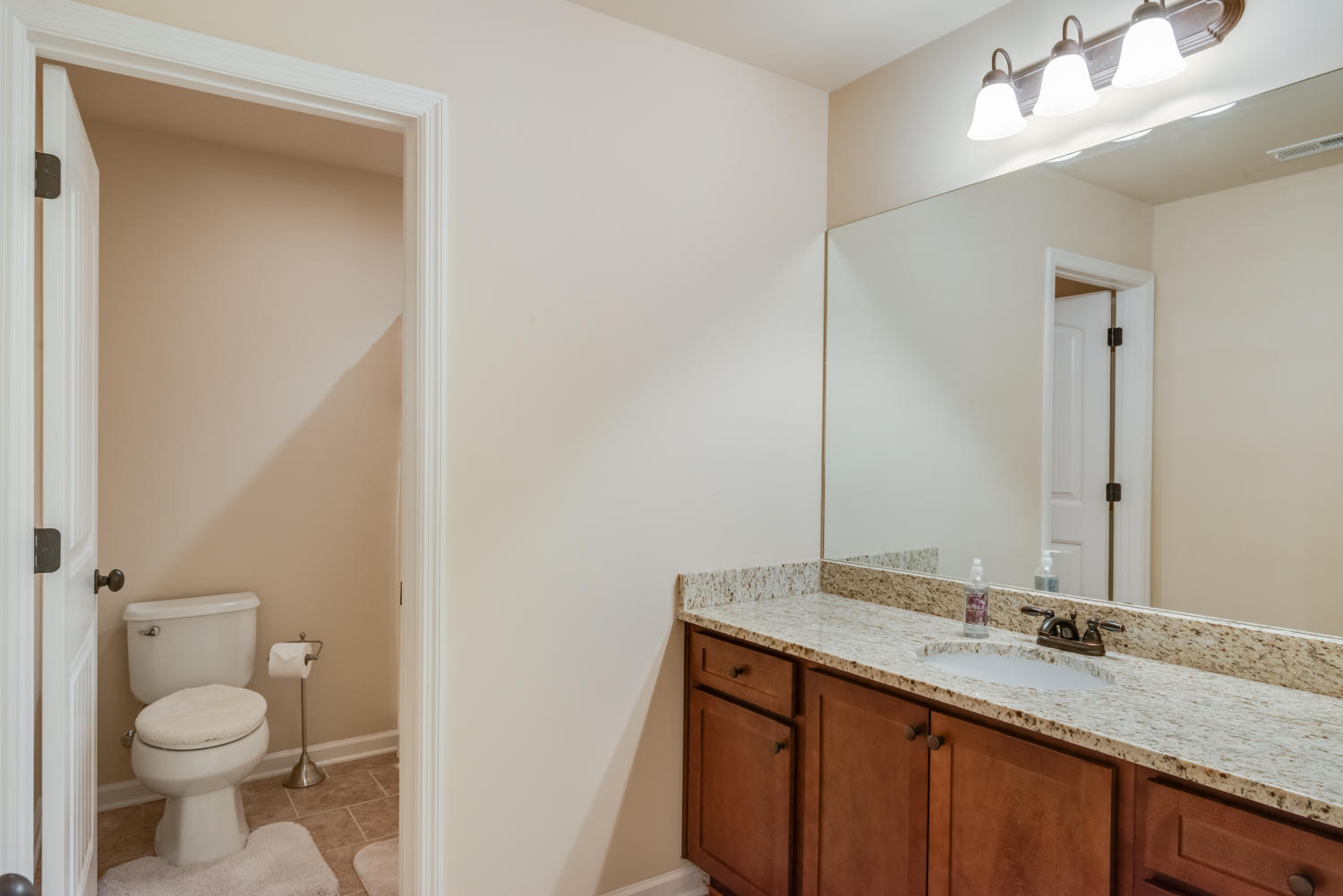 1748 Ritz Way Soddy Daisy, TN 37379 - Photo 29 of 40 1748_Ritz_Way_35
