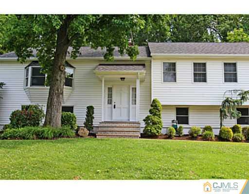 7 Fielding Place Edison, NJ 08820 - Photo 3 of 23 Gallery Image 3