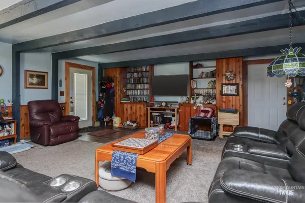 $1,300,000 | 338-340 & Tbd Highway West, Emmett, ID 83617