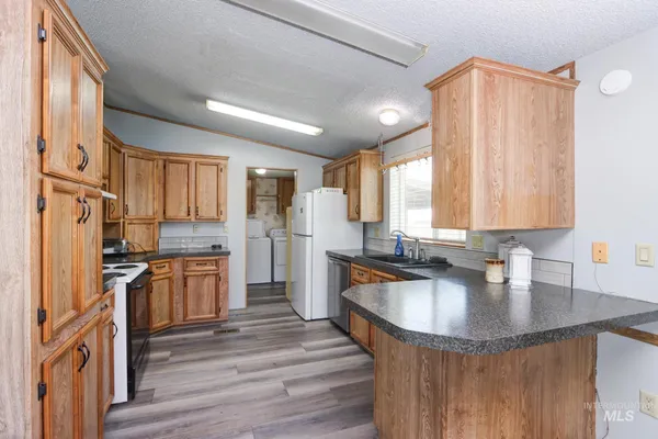 $1,300,000 | 338-340 & Tbd Highway West, Emmett, ID 83617