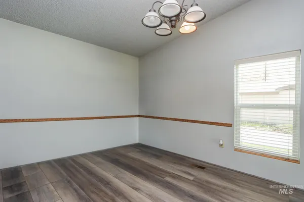 $1,300,000 | 338-340 & Tbd Highway West, Emmett, ID 83617