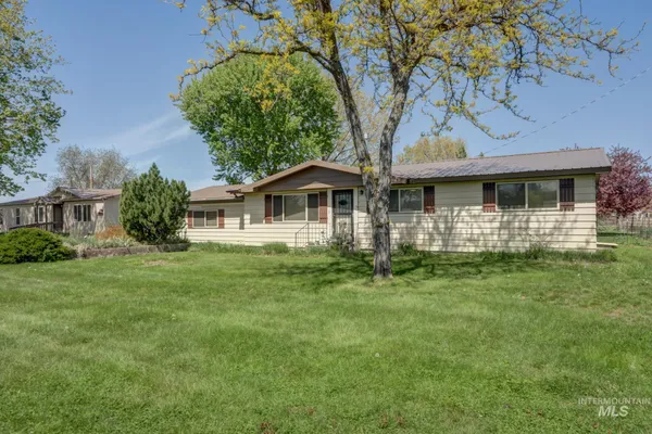 $1,300,000 | 338-340 & Tbd Highway West, Emmett, ID 83617