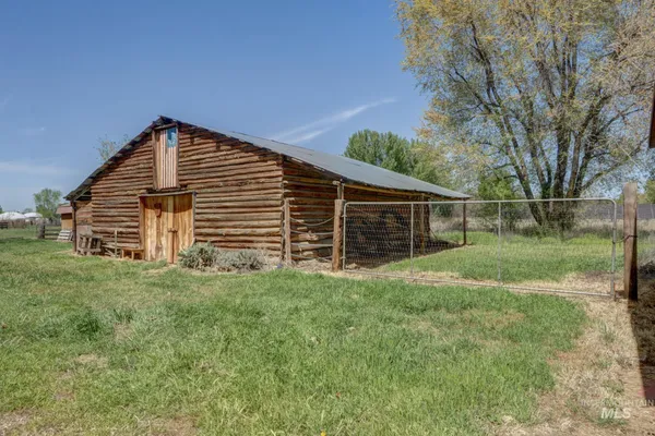 $1,300,000 | 338-340 & Tbd Highway West, Emmett, ID 83617
