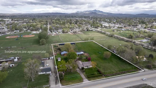 $1,300,000 | 338-340 & Tbd Highway West, Emmett, ID 83617
