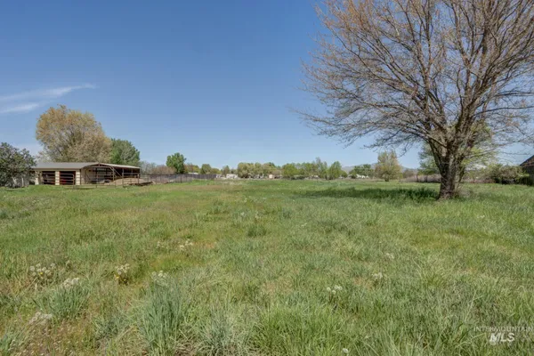 $1,300,000 | 338-340 & Tbd Highway West, Emmett, ID 83617