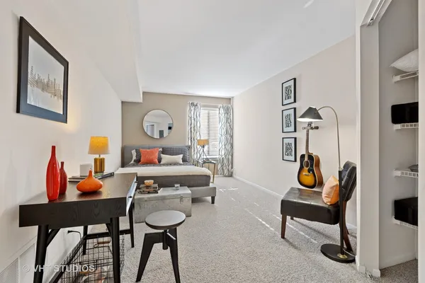 $2,099 | 1531 Westminster Drive, Unit 101, Naperville, IL 60563