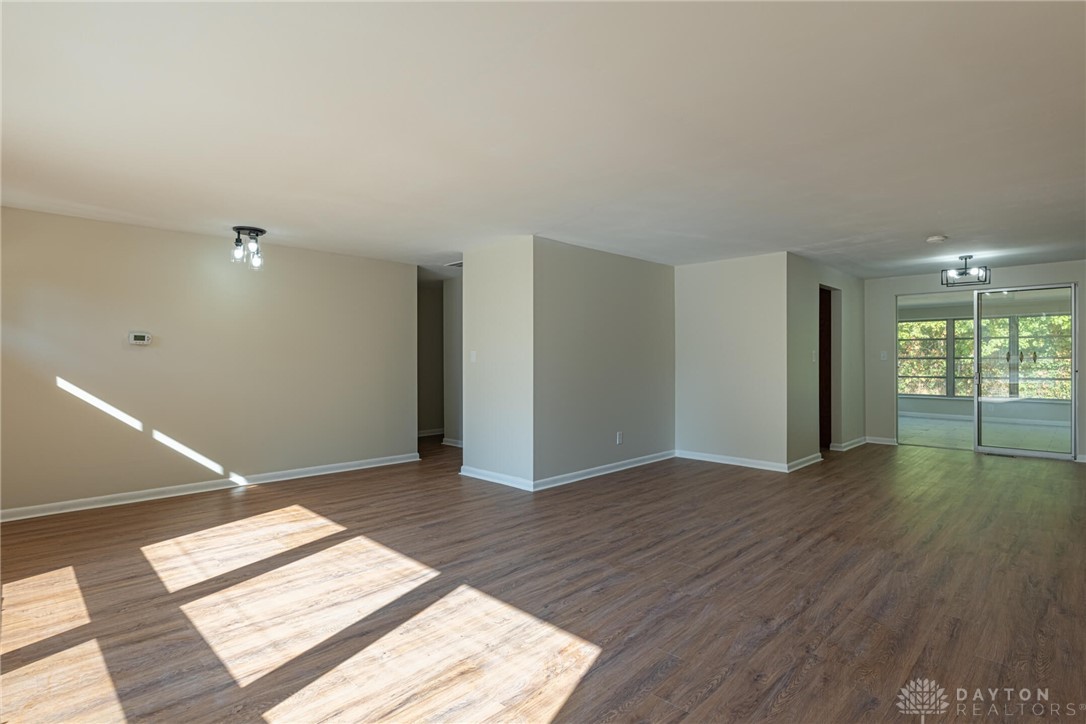 4928 Bonnie Road Kettering, OH 45440 - Photo 3 of 25