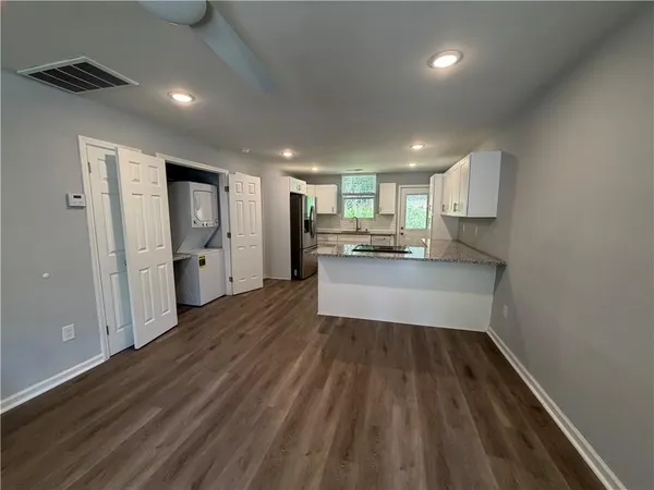 $1,399 | 571 Eva Kennedy Road, Unit 3, Suwanee, GA 30024