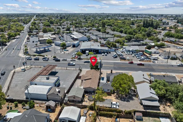 an aerial view of multiple house