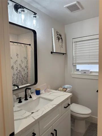 $2,700 | 4737 Benning Drive, Houston, TX 77035