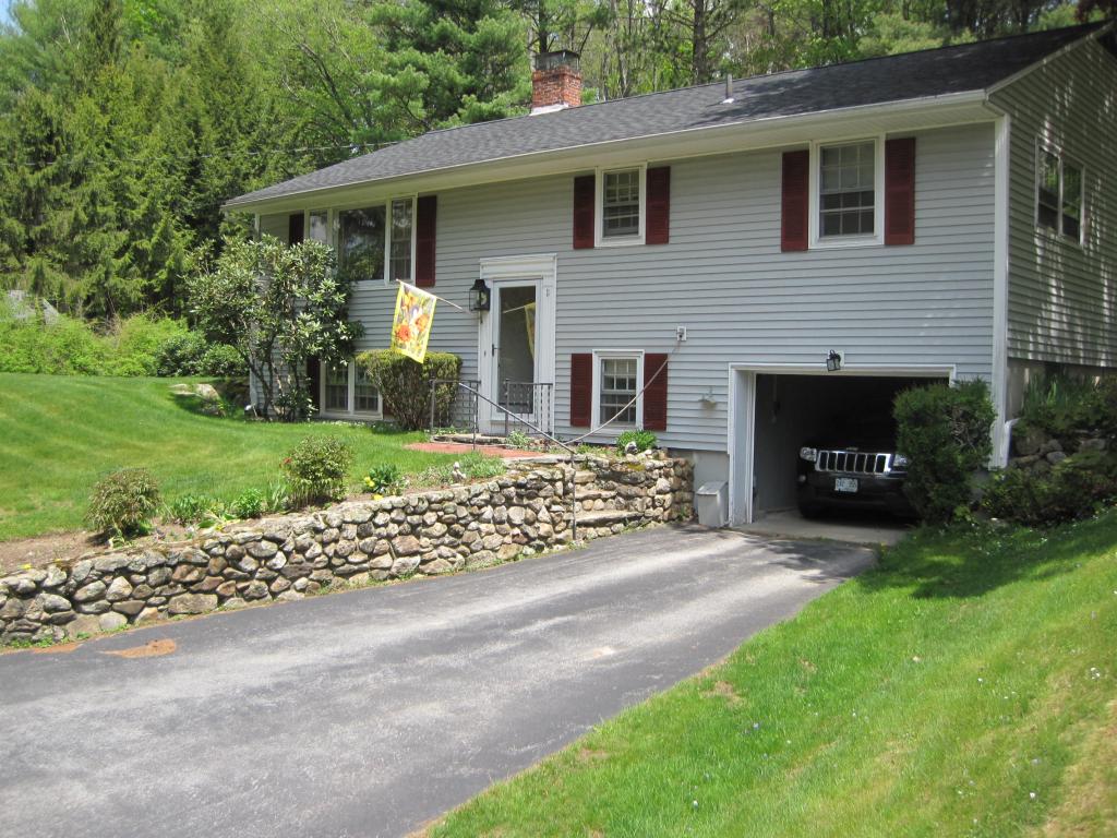 11 Wilder Road Hancock, NH 03449 - Photo 1 of 17