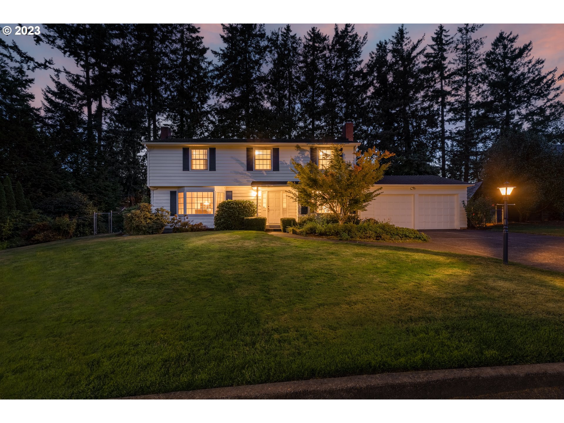 4333 Southwest 54th Place Portland, OR 97221 - Photo 1 of 46 Gallery Image 1