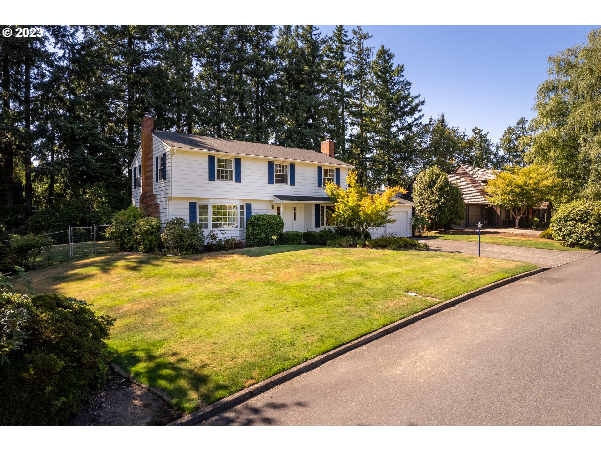 4333 Southwest 54th Place Portland, OR 97221 - Photo 2 of 46 Gallery Image 2