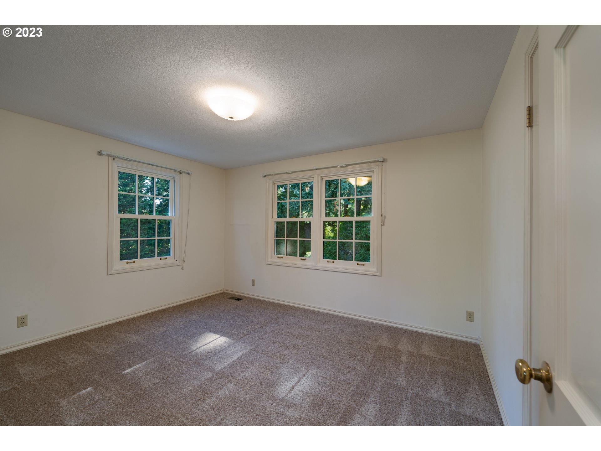 4333 Southwest 54th Place Portland, OR 97221 - Photo 23 of 46 Bedroom