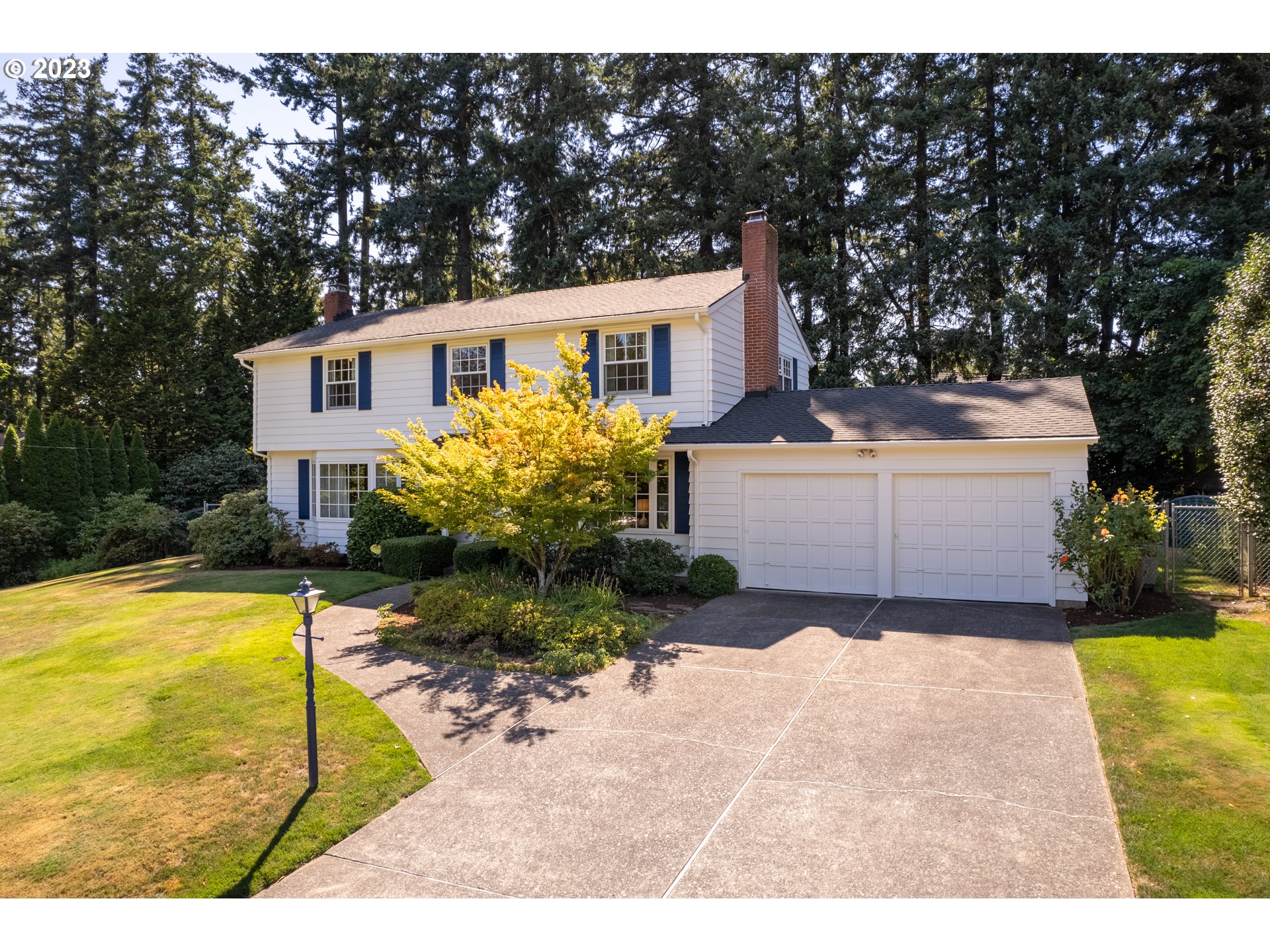 4333 Southwest 54th Place Portland, OR 97221 - Photo 3 of 46 Gallery Image 3
