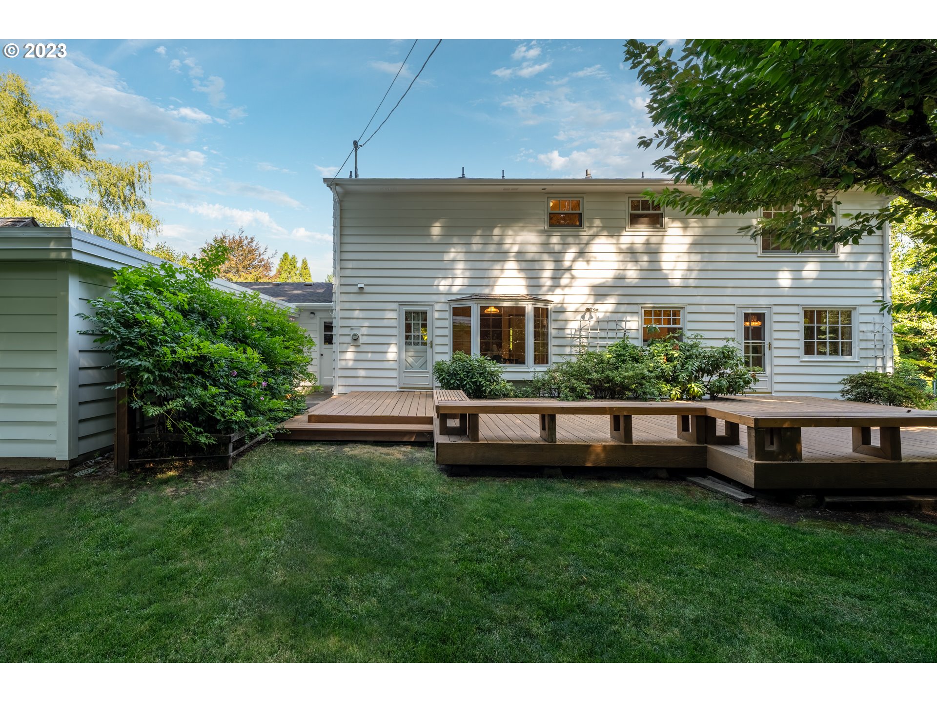 4333 Southwest 54th Place Portland, OR 97221 - Photo 40 of 46 Backyard