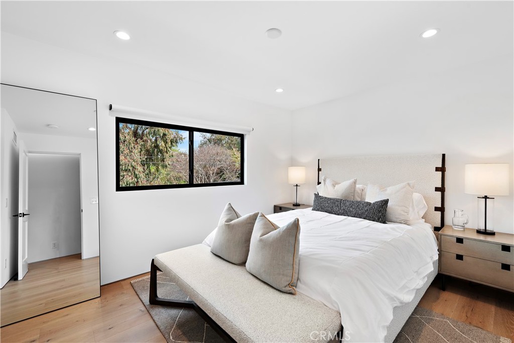 322 Iris Avenue Corona del Mar, CA 92625 - Photo 15 of 31