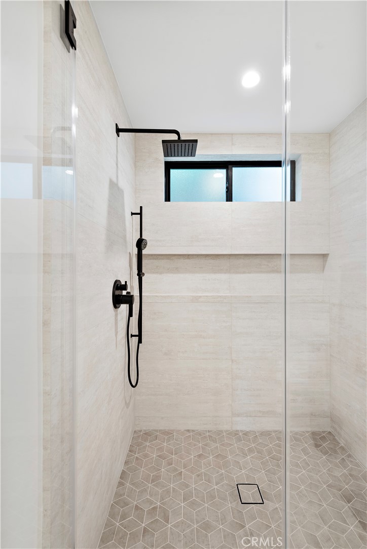 322 Iris Avenue Corona del Mar, CA 92625 - Photo 23 of 31