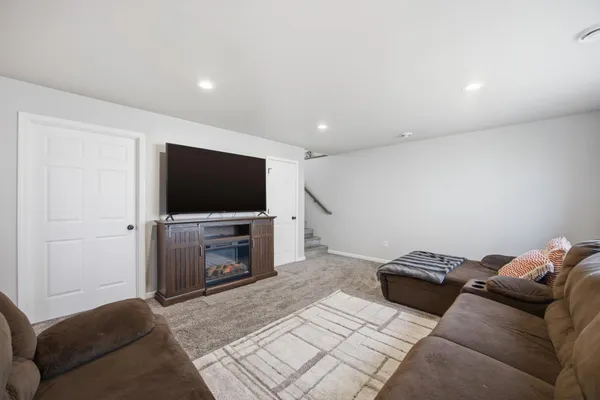 $349,900 | 1126 Highland Lane West, West Fargo, ND 58078