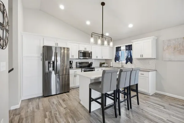 $349,900 | 1126 Highland Lane West, West Fargo, ND 58078