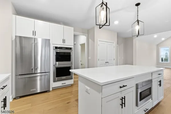 $859,000 | 105 Junction Road, Hampton, NJ 08827