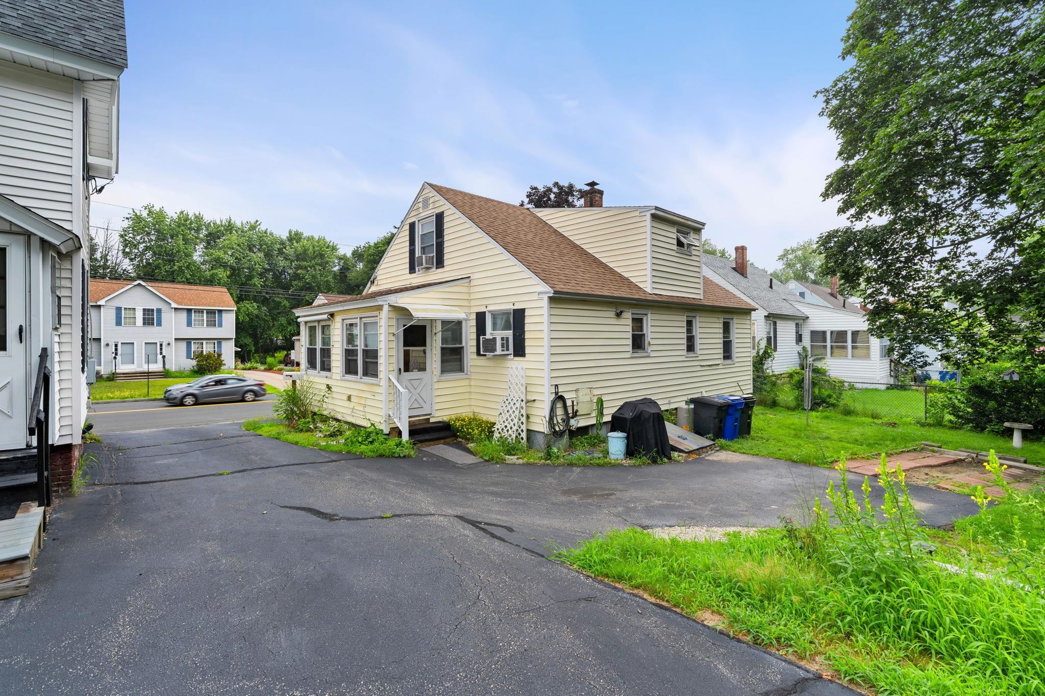 1013 Cilley Road Manchester, NH 03103 - Photo 2 of 19