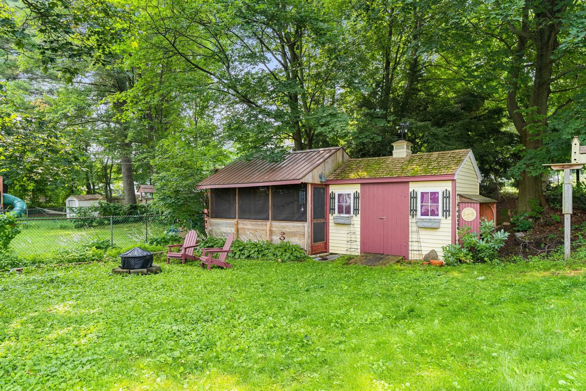 1013 Cilley Road Manchester, NH 03103 - Photo 3 of 19