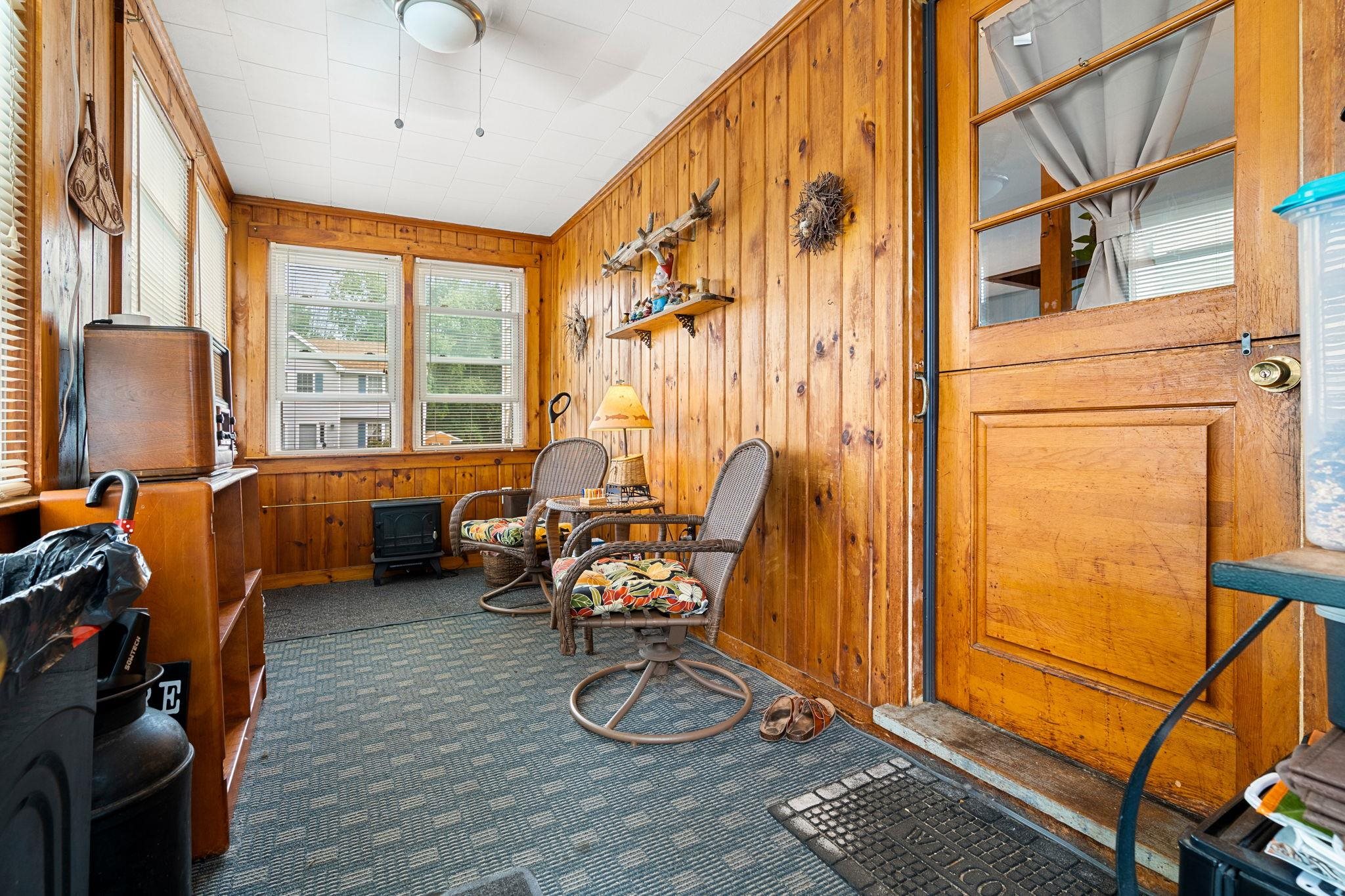 1013 Cilley Road Manchester, NH 03103 - Photo 5 of 19