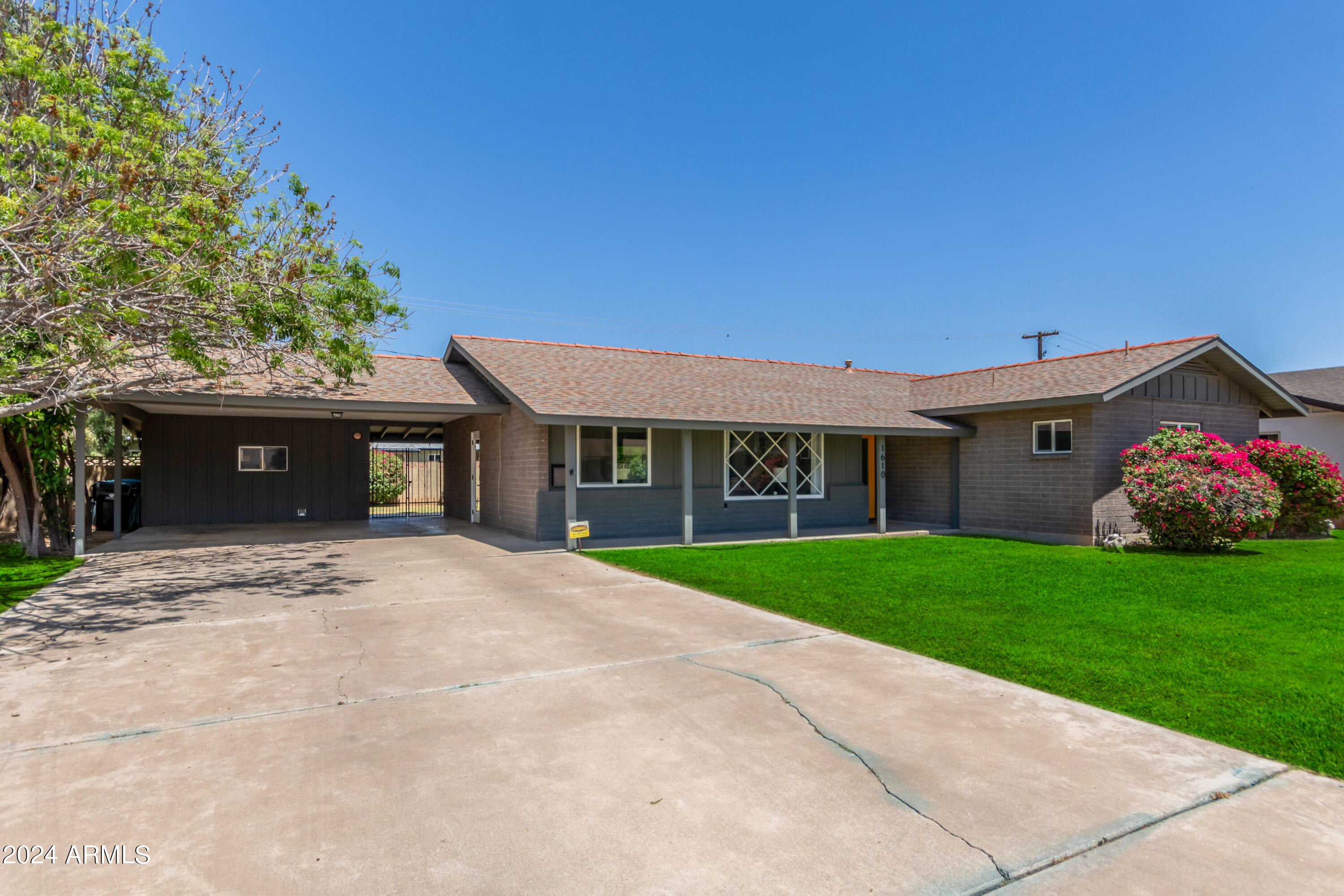 1610 West Lawrence Road Phoenix, AZ 85015 - Photo 3 of 41 04 - Lawrence