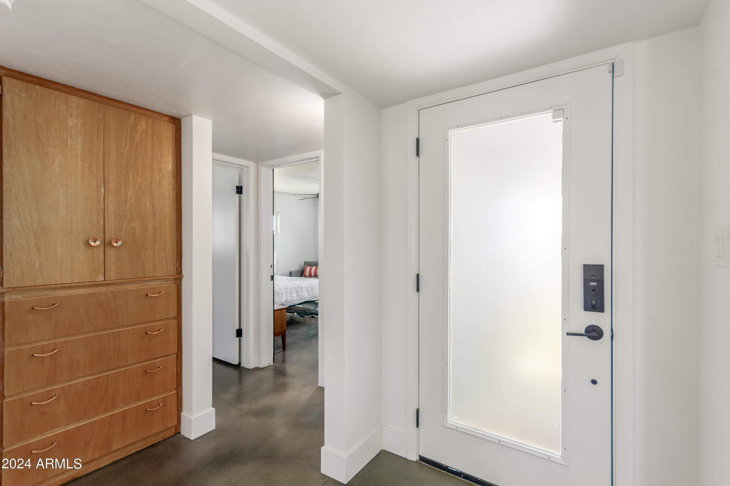 1610 West Lawrence Road Phoenix, AZ 85015 - Photo 7 of 41 09 - Lawrence