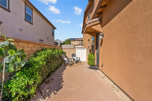 $1,275,000 | 24557 Rosette Lane, Valencia, CA 91354