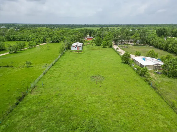 $370,000 | 1031 County Road 491, Dayton, TX 77535